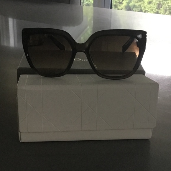 Authentic Dior Sunglasses - Picture 1 of 5
